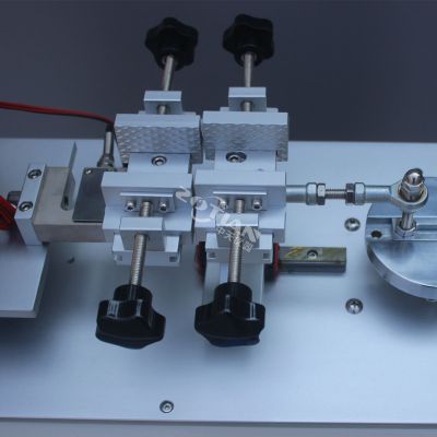 耐插拔壽命試驗(yàn)機(jī)